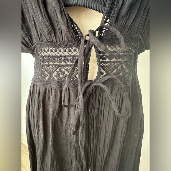 La vie en rose, black beach, cover-up size large - Picture 2 of 6